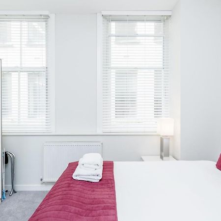 Roomspace Serviced Apartments - Sterling House London Exteriör bild