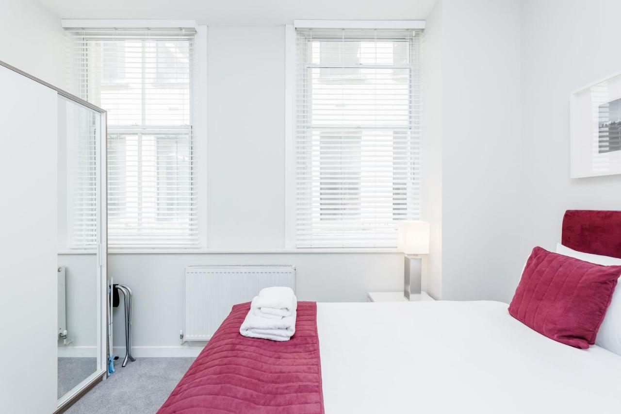 Roomspace Serviced Apartments - Sterling House London Exteriör bild